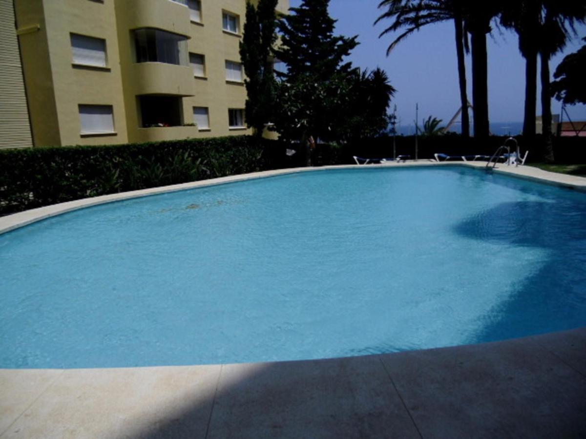 Apartamento Puerto Deportivo Естепона Екстериор снимка