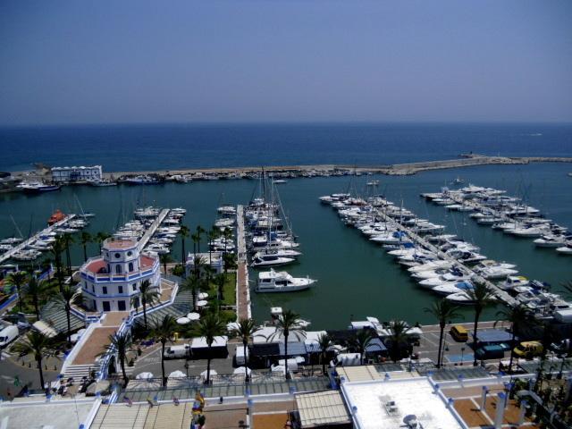 Apartamento Puerto Deportivo Естепона Екстериор снимка